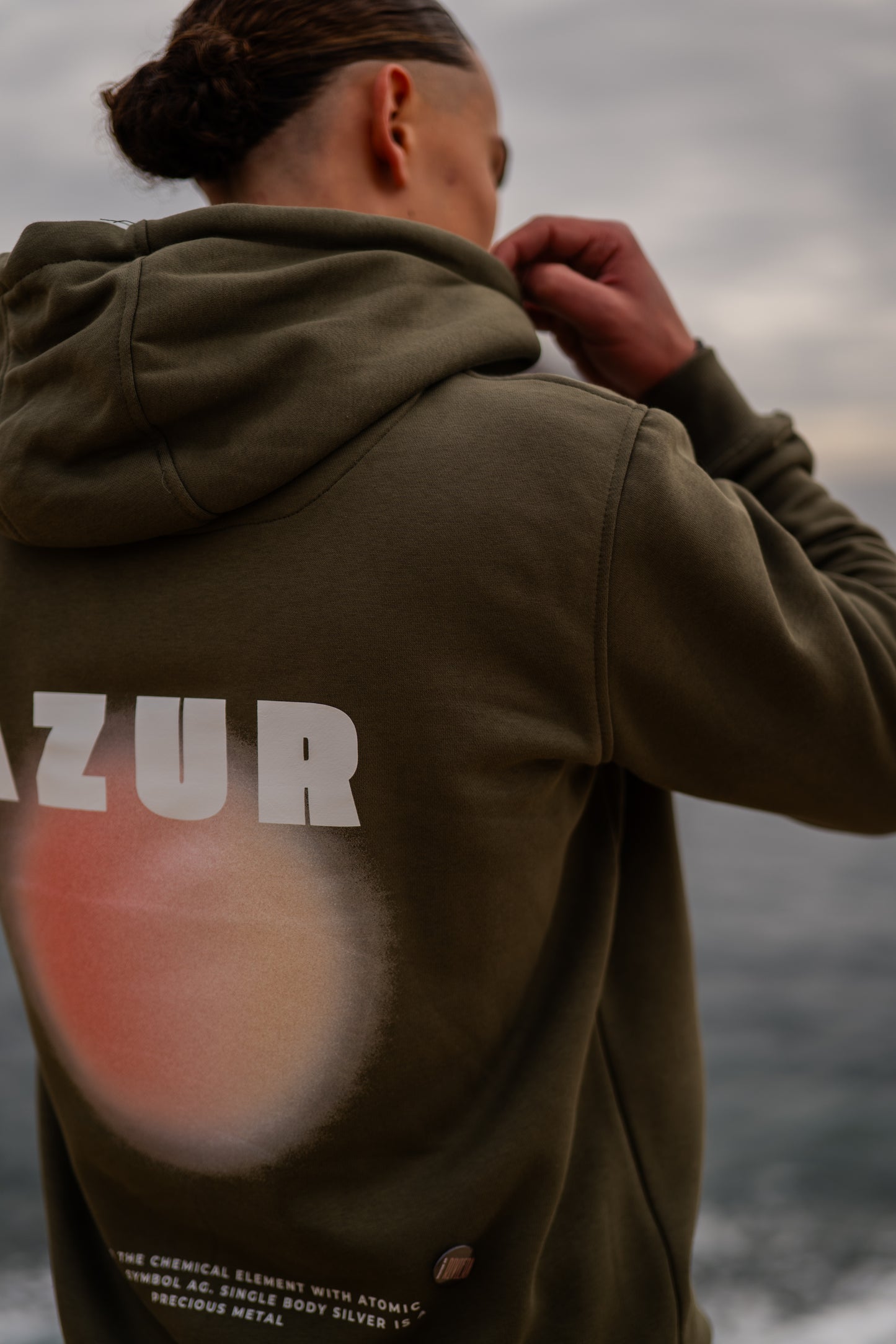 sweat a capuche Azur Riviera shooting photo cassis.